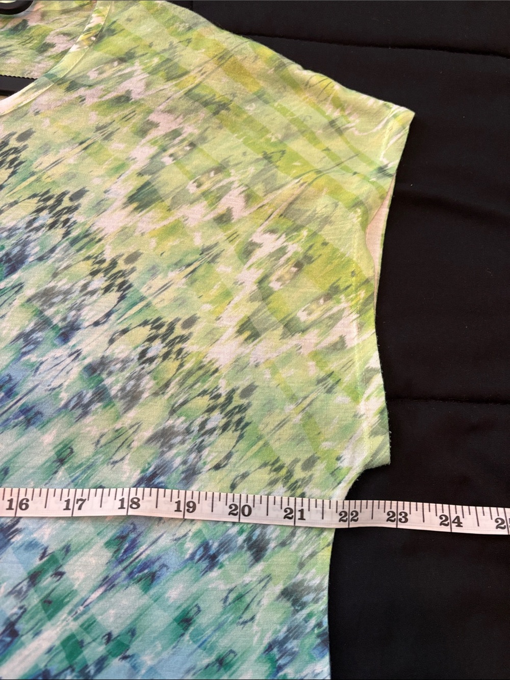 Chico'sWomen's Asymmetrical Tribal Sleeveless Blouse Like New - Picture 5 of 9